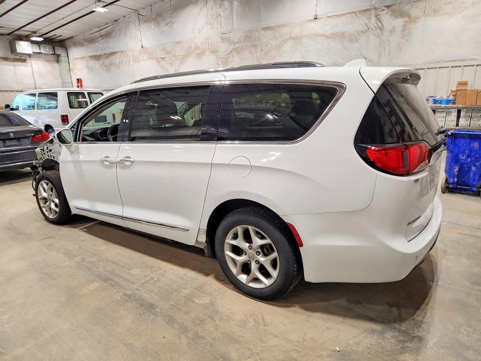 2020 CHRYSLER PACIFICA LIMITED 2