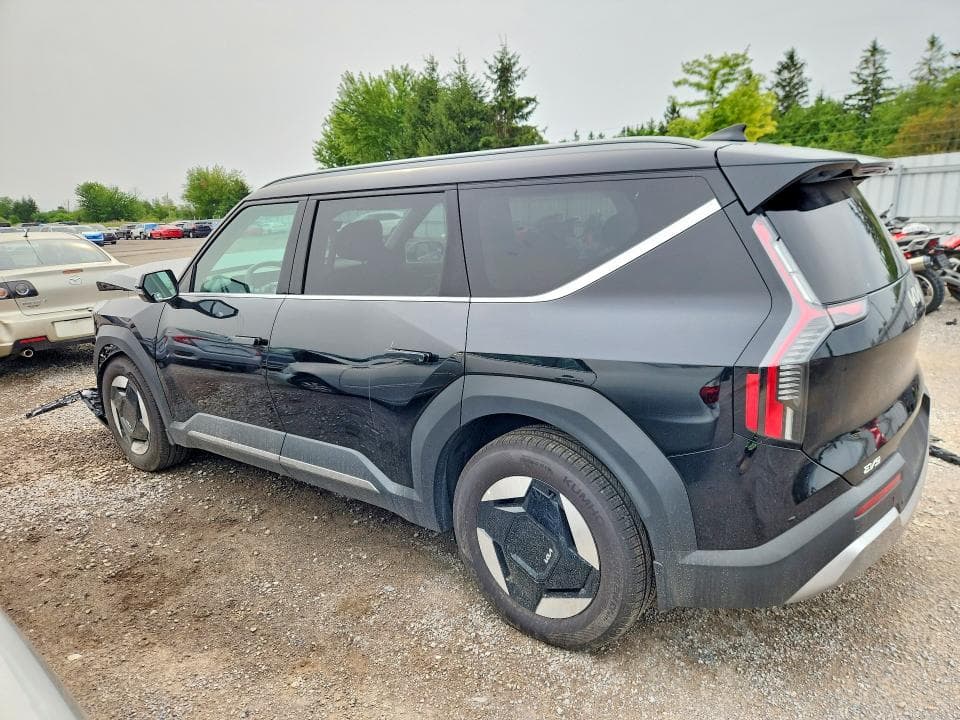 2026 KIA EV9 LAND 2