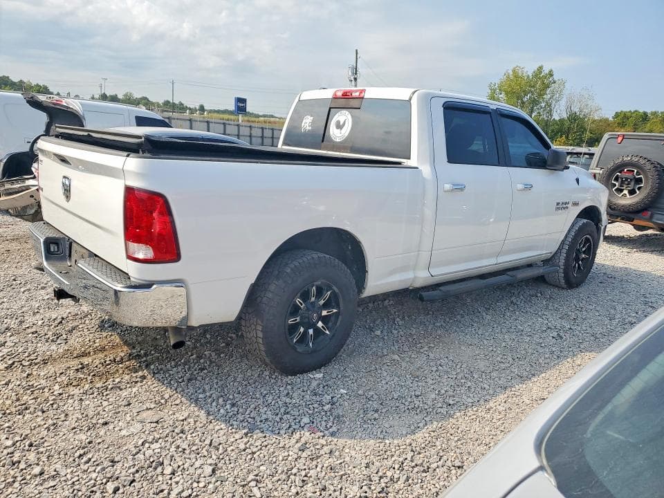2017 RAM 1500 SLT 3