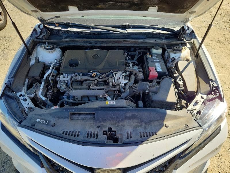 2018 TOYOTA CAMRY XSE 11