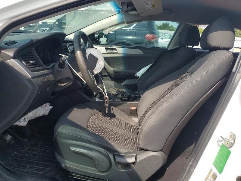 2019 HYUNDAI SONATA SE 7