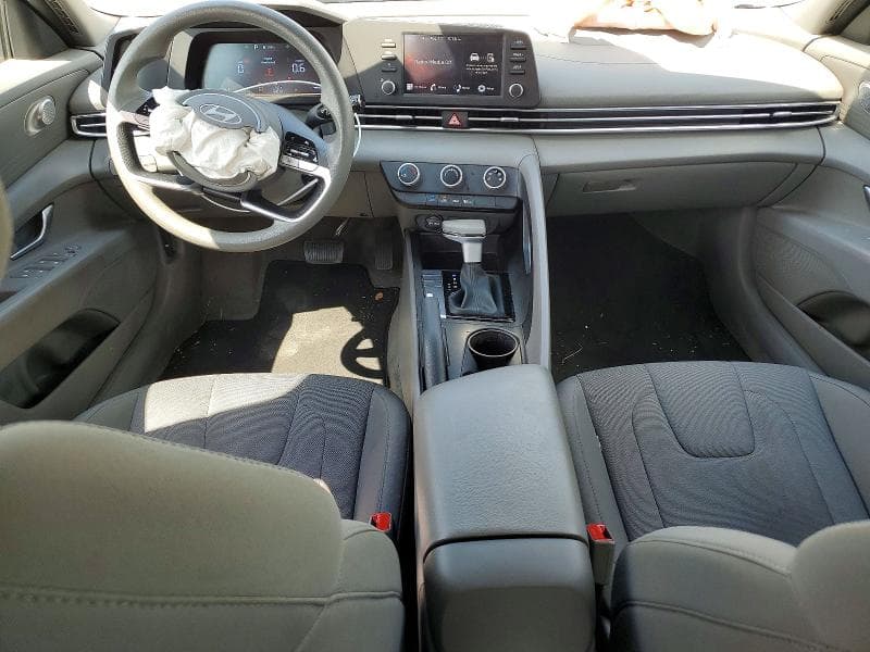 2026 HYUNDAI ELANTRA SE 8