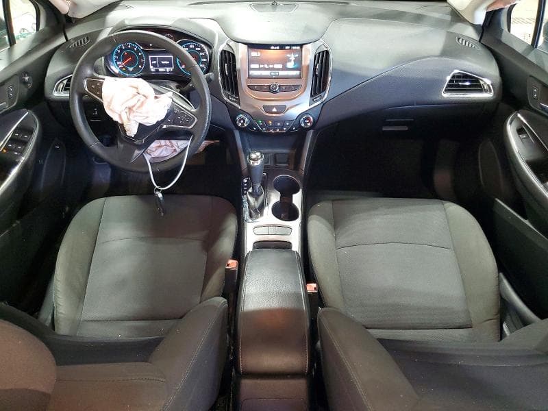 2017 CHEVROLET CRUZE LT 8