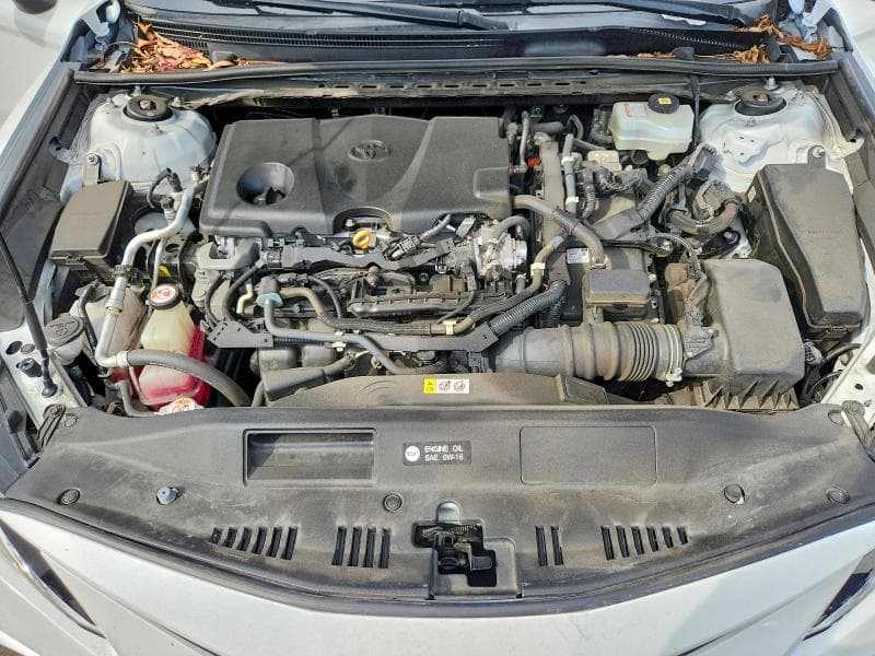 2021 TOYOTA CAMRY XLE 11