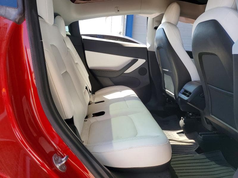 2021 TESLA MODEL Y 10