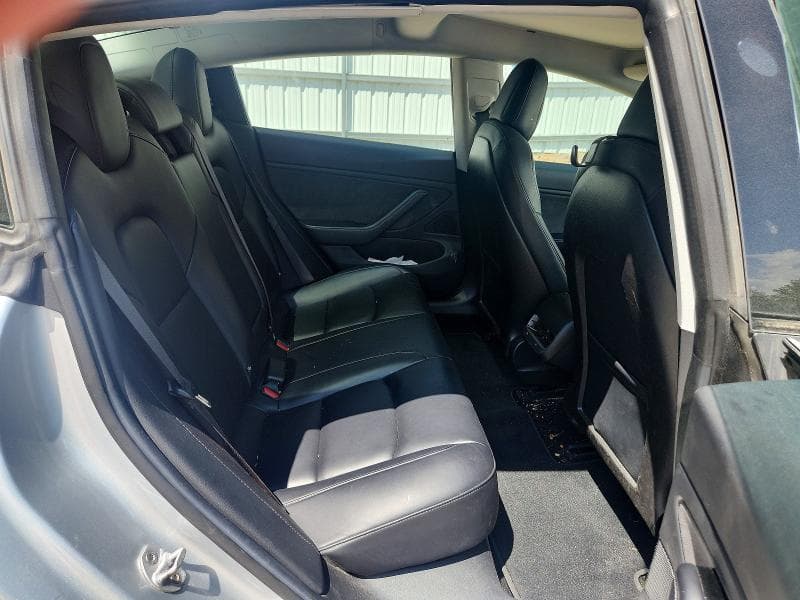 2018 TESLA MODEL 3 10