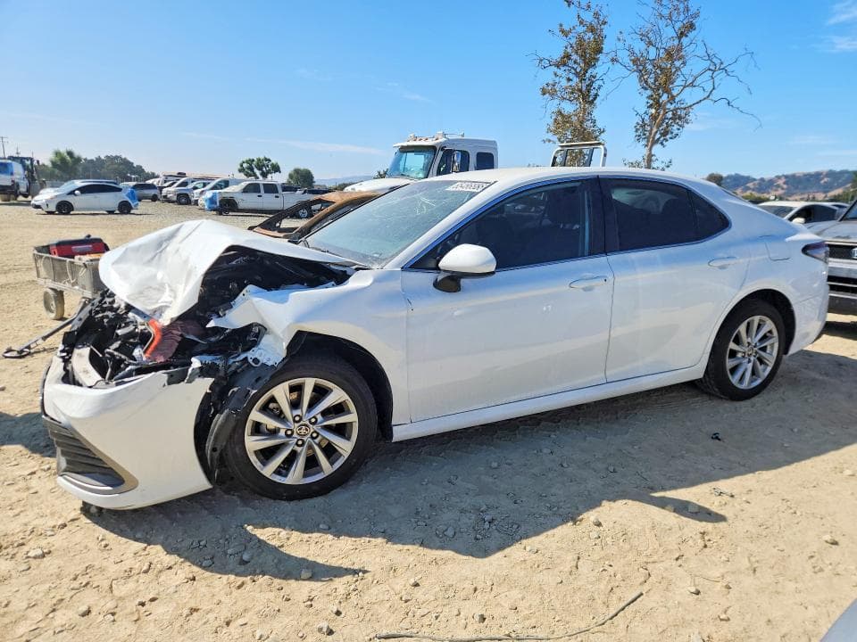 2024 TOYOTA CAMRY LE - 1