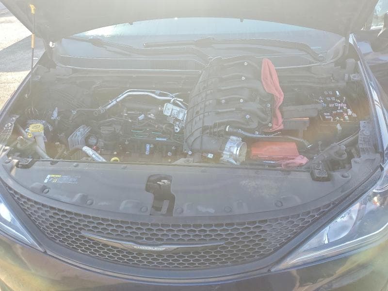 2018 CHRYSLER PACIFICA TOURING L 12