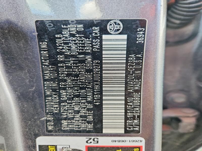 2018 TOYOTA CAMRY SE 12