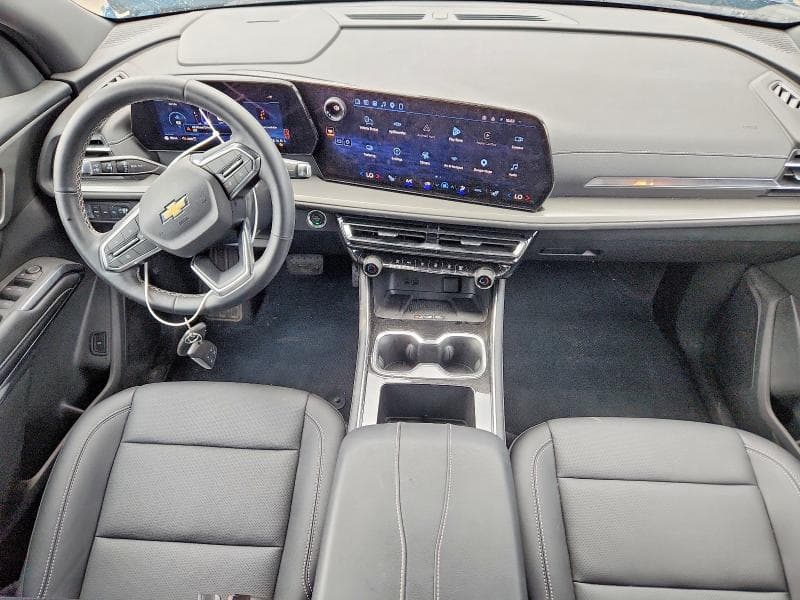 2026 CHEVROLET TRAVERSE LT 8