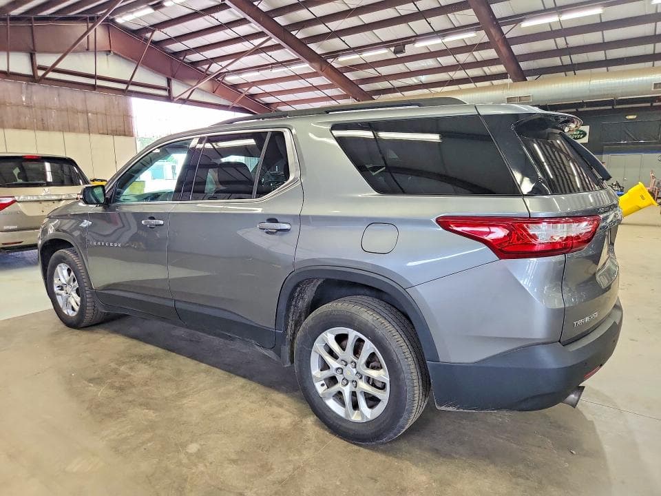 2020 CHEVROLET TRAVERSE LT 2