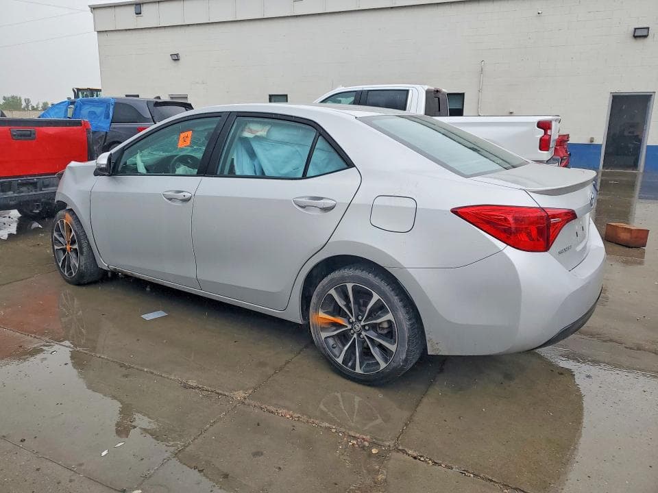 2019 TOYOTA COROLLA SE 2