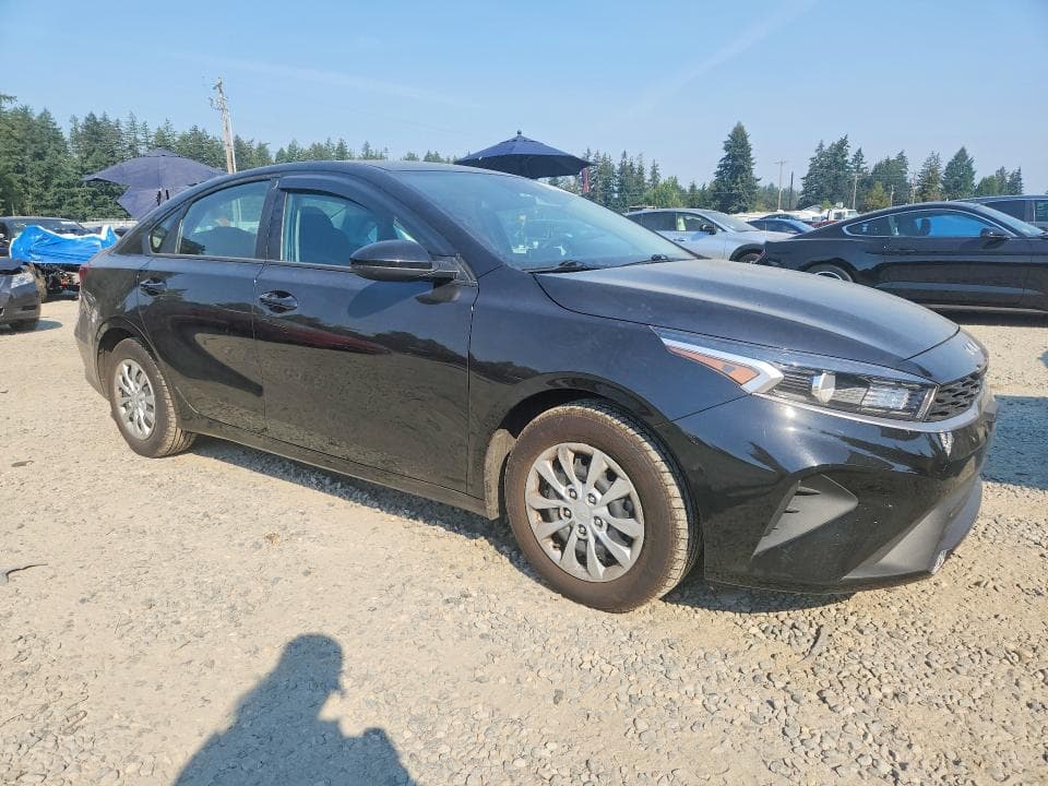 2022 KIA FORTE FE 4