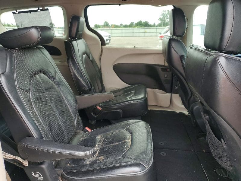 2018 CHRYSLER PACIFICA LIMITED 11