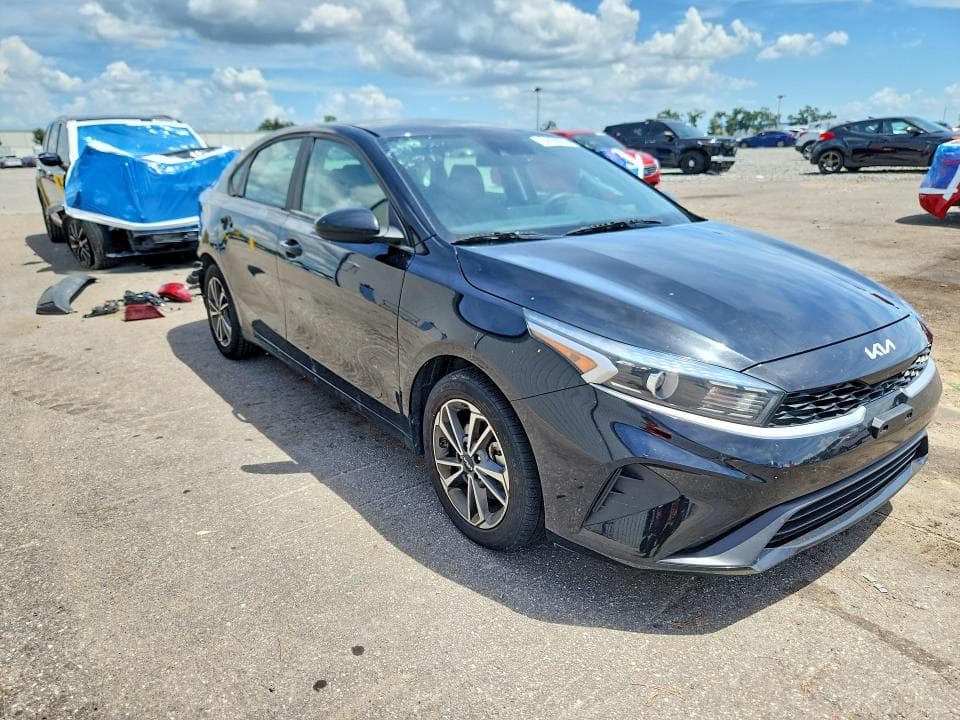 2022 KIA FORTE LXS 4