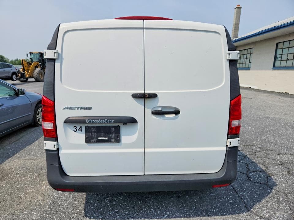 2022 MERCEDES-BENZ METRIS 6