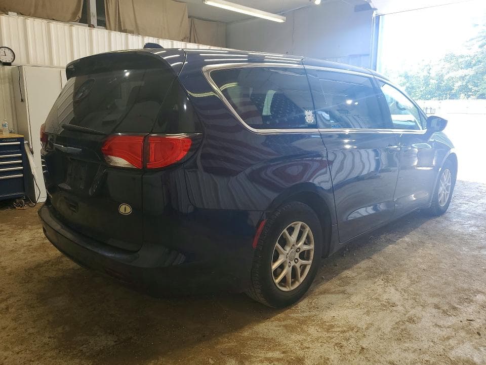 2017 CHRYSLER PACIFICA 3