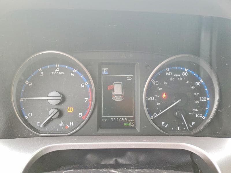 2018 TOYOTA RAV4 XLE 9