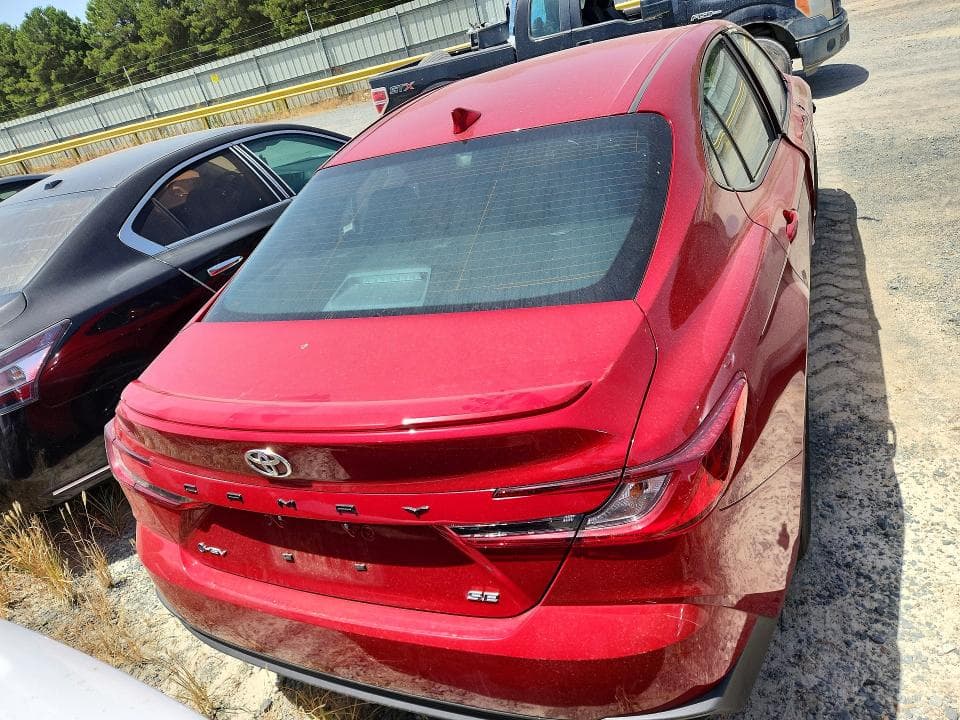 2026 TOYOTA CAMRY SE 6