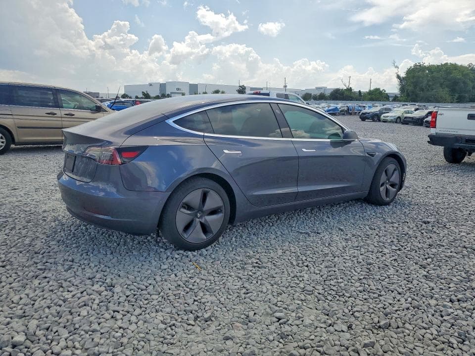2020 TESLA MODEL 3 3