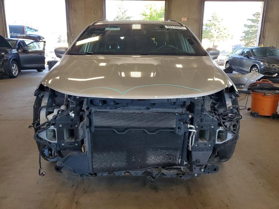 2018 CHRYSLER PACIFICA TOURING L 5