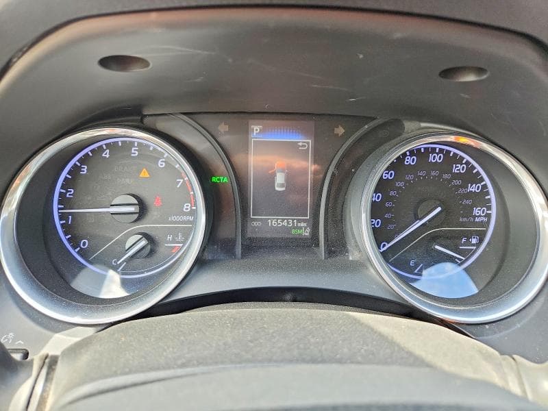 2018 TOYOTA CAMRY SE 9