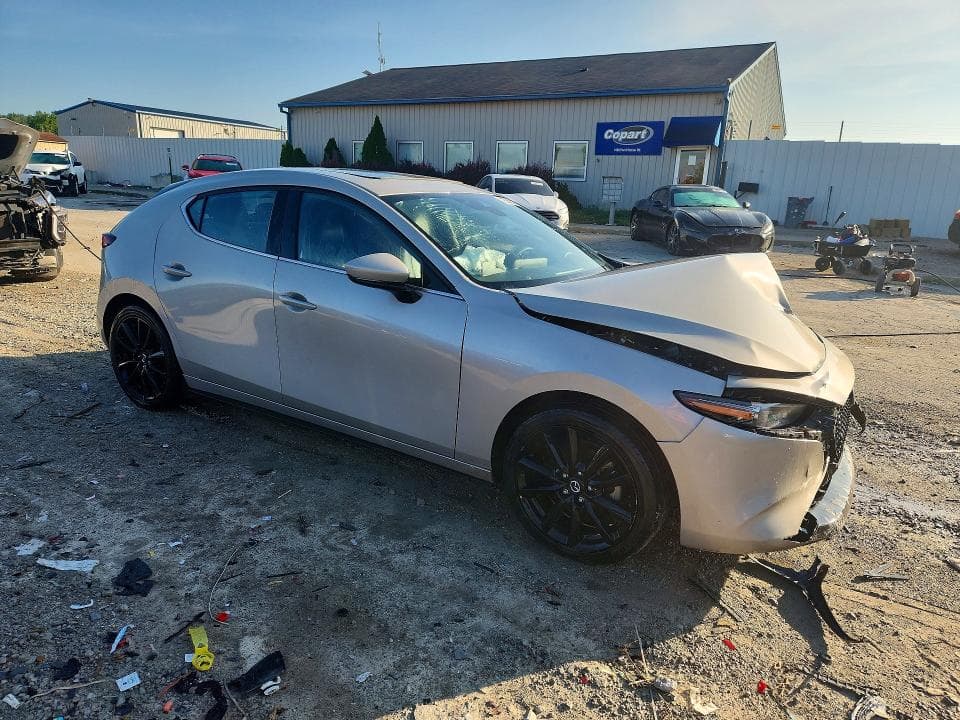 2022 MAZDA 3 PREMIUM 4