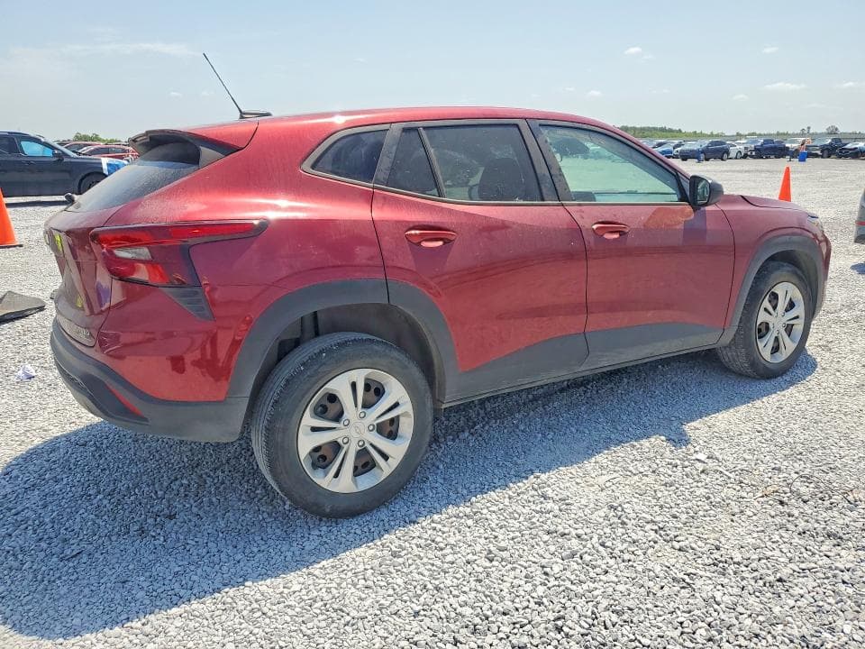 2024 CHEVROLET TRAX LS 3