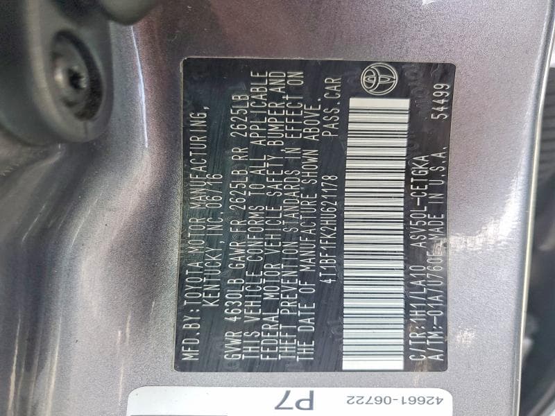2017 TOYOTA CAMRY XLE 12