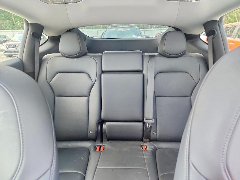 2026 TESLA MODEL Y 10