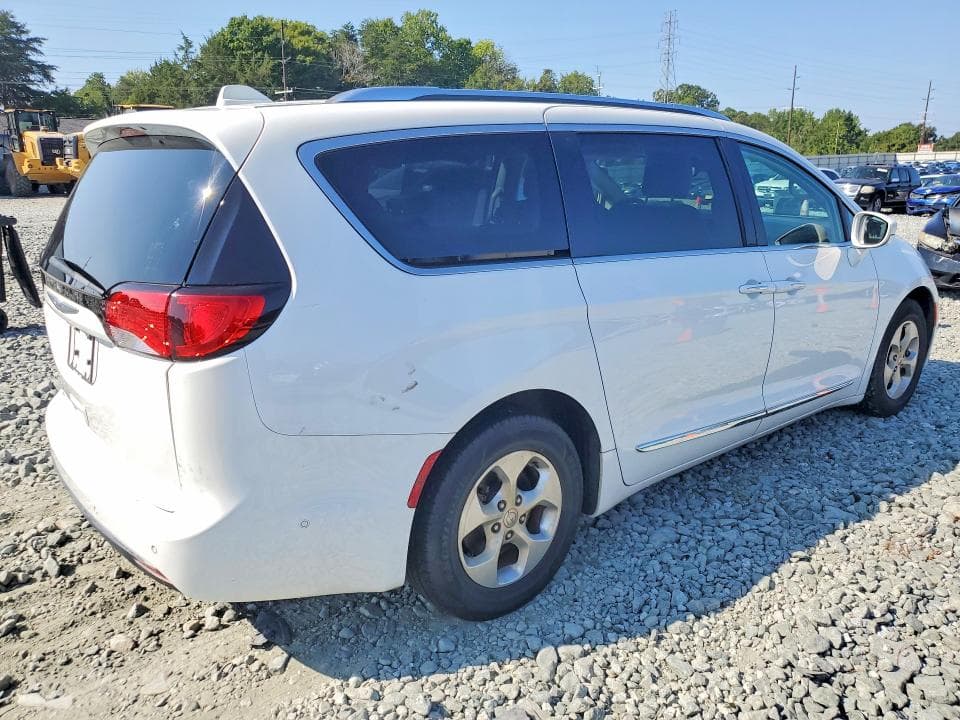 2017 CHRYSLER PACIFICA TOURING L PLUS 3