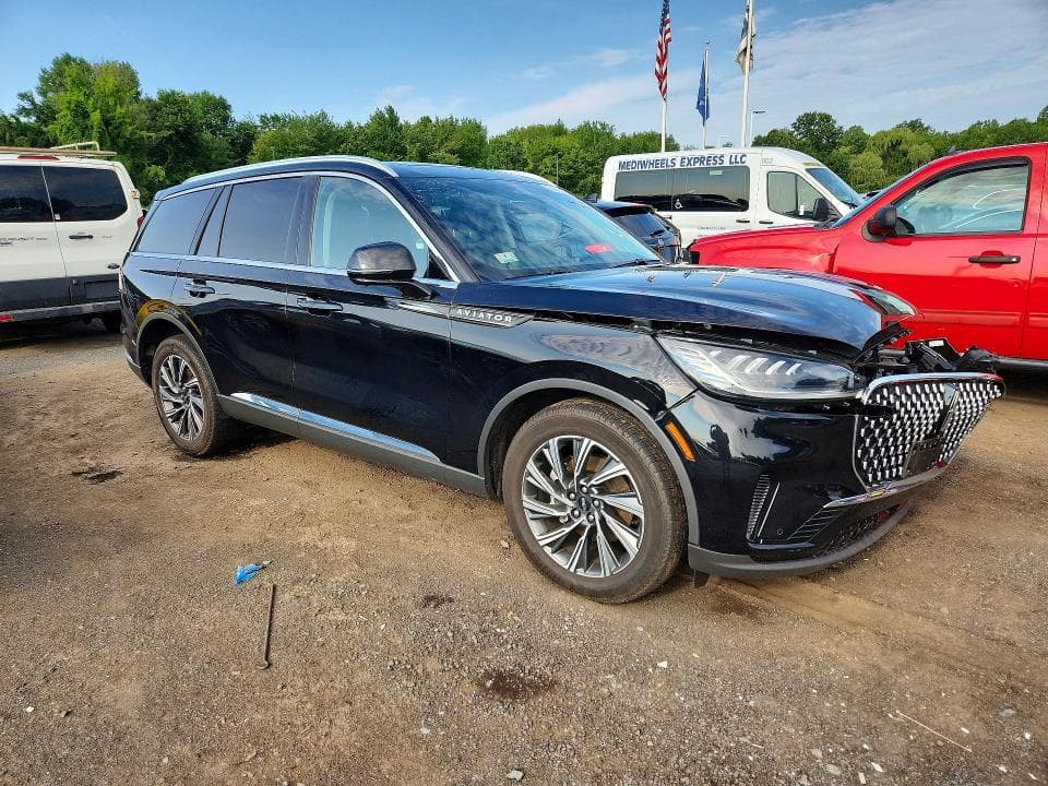 2025 LINCOLN AVIATOR 4