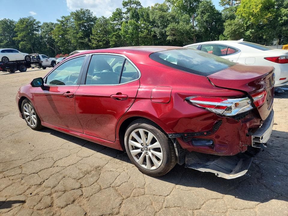 2018 TOYOTA CAMRY LE 2