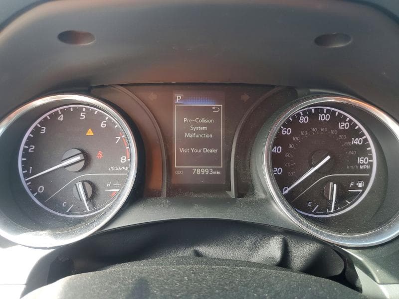 2018 TOYOTA CAMRY SE 9