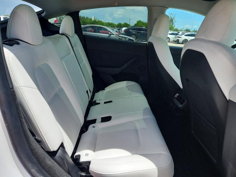 2023 TESLA MODEL Y 10