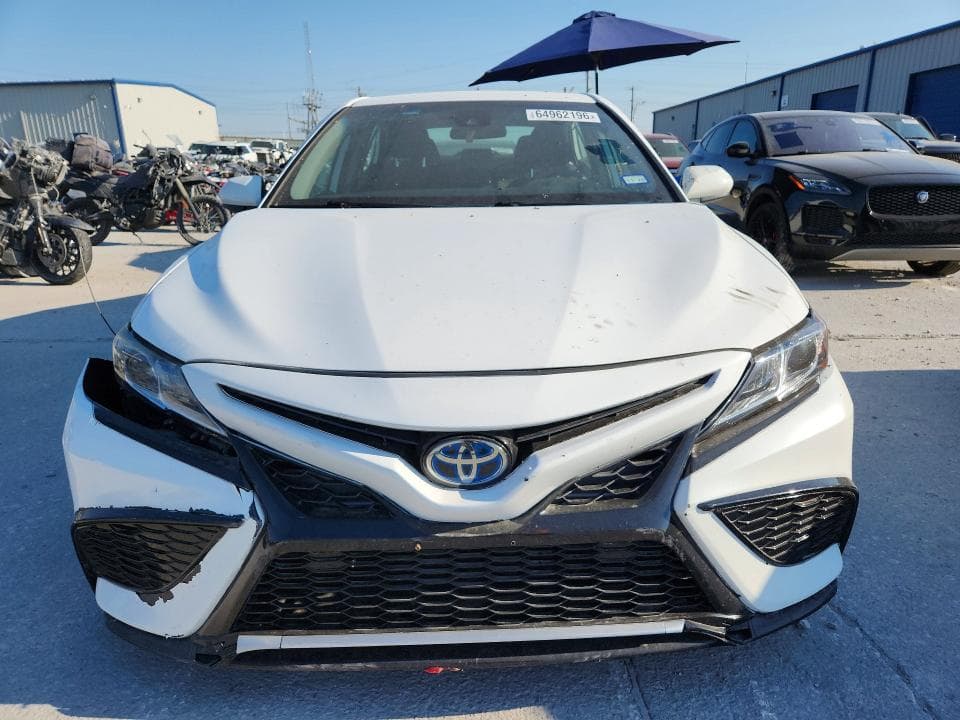 2020 TOYOTA CAMRY LE 5
