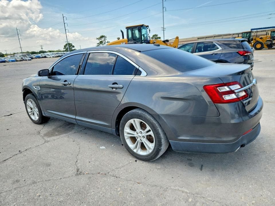 2017 FORD TAURUS SE 2