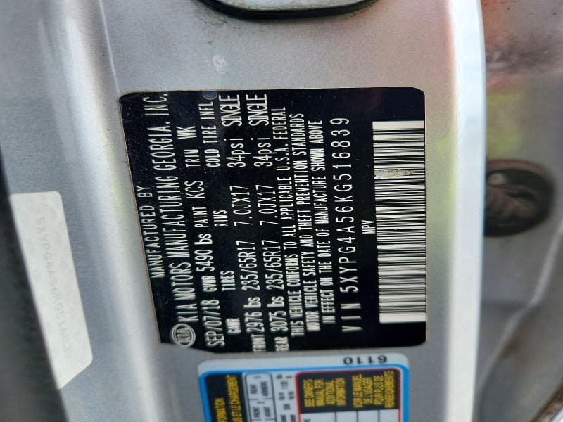 2019 KIA SORENTO LX V6 13