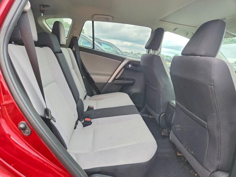 2018 TOYOTA RAV4 XLE 11