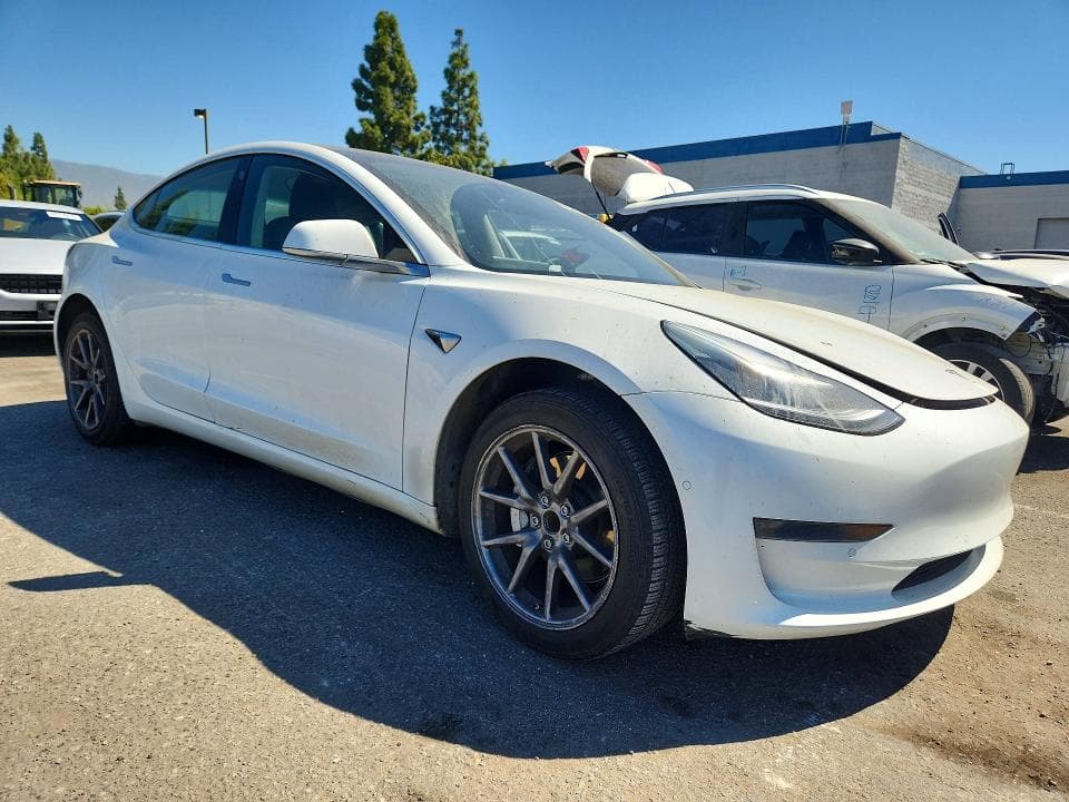 2020 TESLA MODEL 3 4