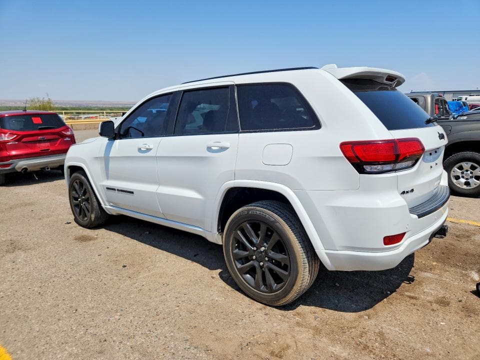 2018 JEEP GRAND CHEROKEE LAREDO 2