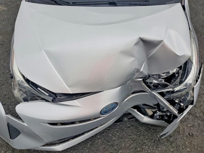 2017 TOYOTA PRIUS TWO 11