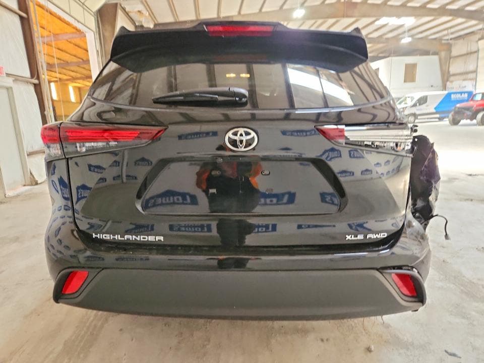 2026 TOYOTA HIGHLANDER XLE 6