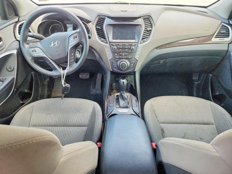 2017 HYUNDAI SANTA FE SE 8