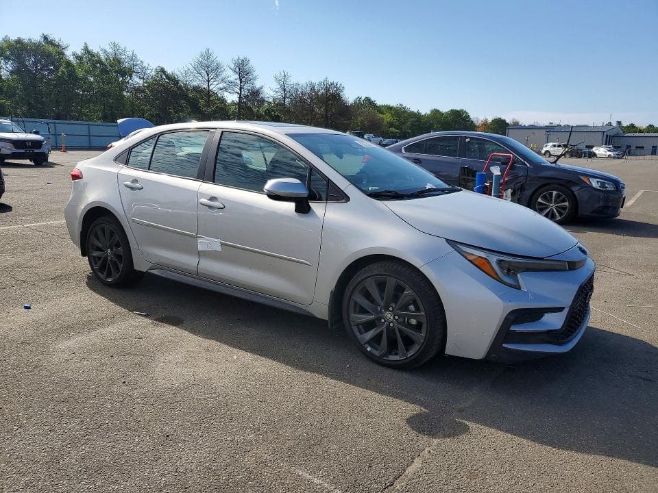 2023 TOYOTA COROLLA XSE 4