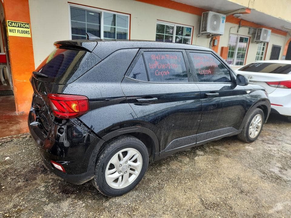 2020 HYUNDAI VENUE SE 3