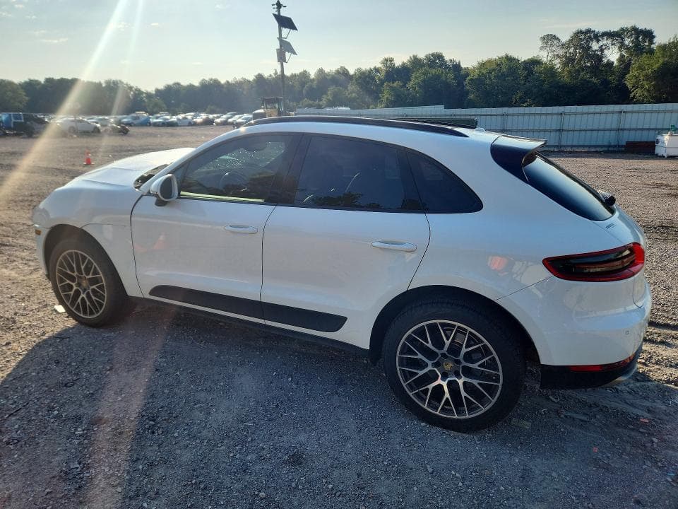 2018 PORSCHE MACAN 2