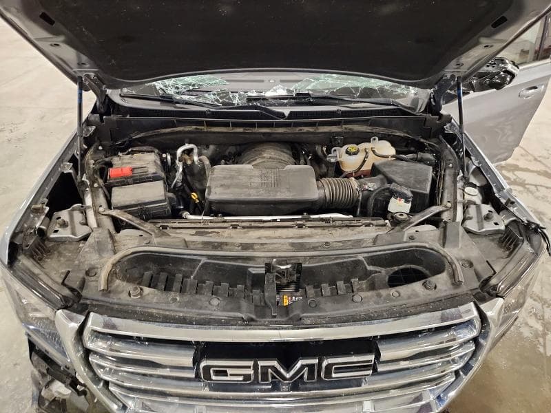 2023 GMC YUKON SLT 12