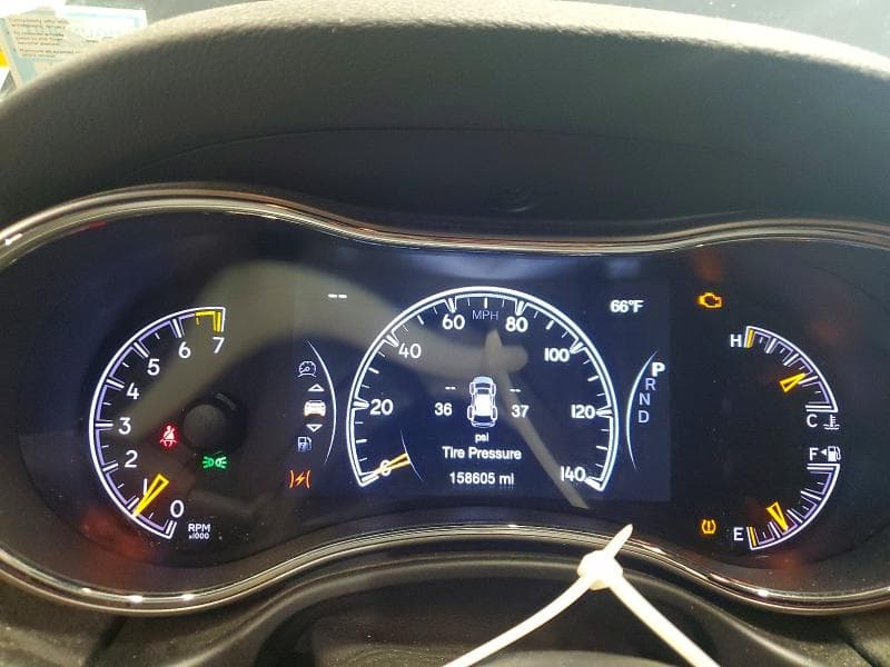 2018 JEEP GRAND CHEROKEE LAREDO 9