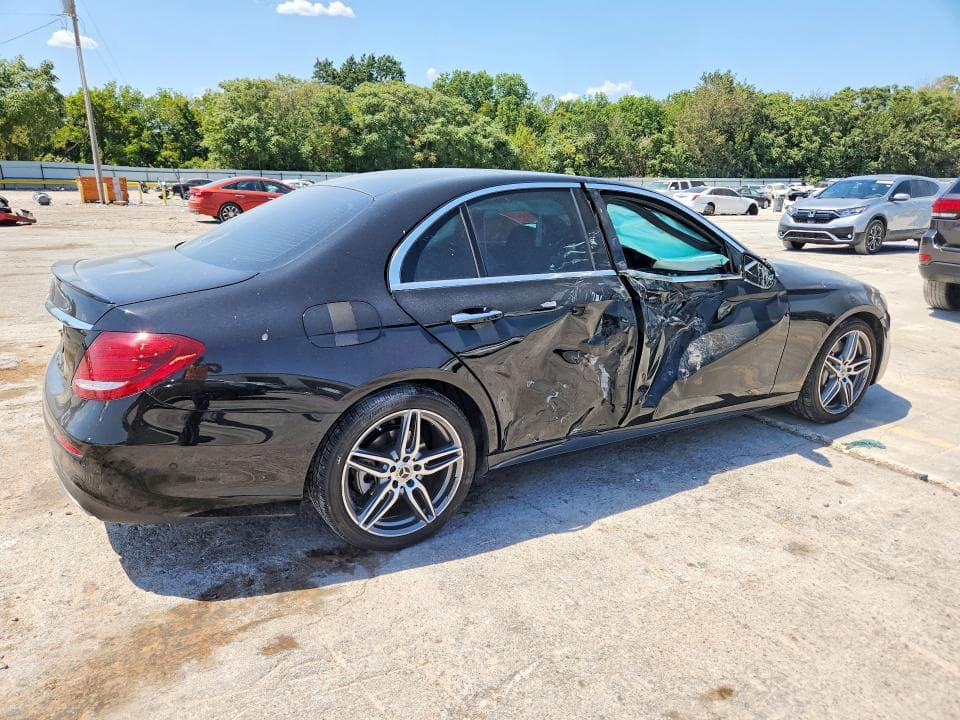 2018 MERCEDES-BENZ E 300 4MATIC 3